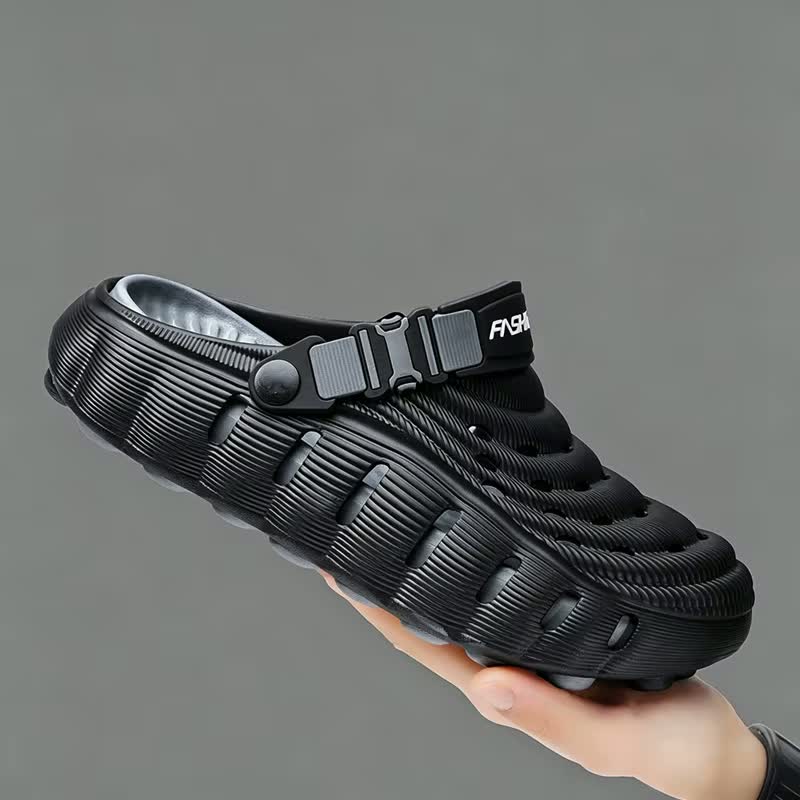 Cloud Recovery Slippers in Midnight Black