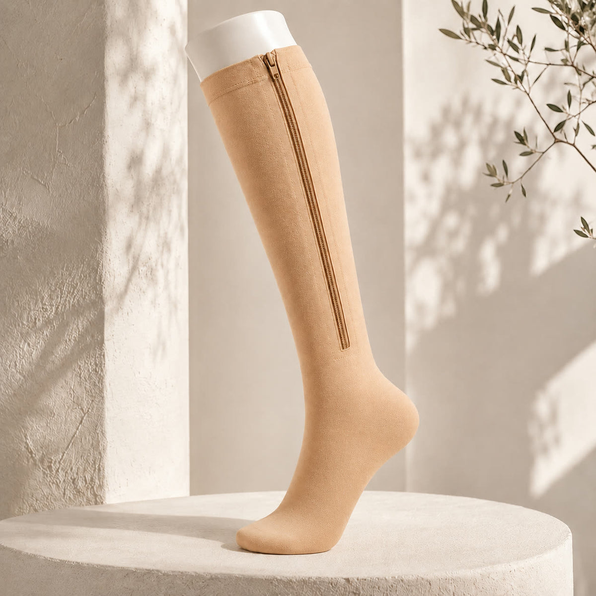 Easy-Zip Compression Socks detail